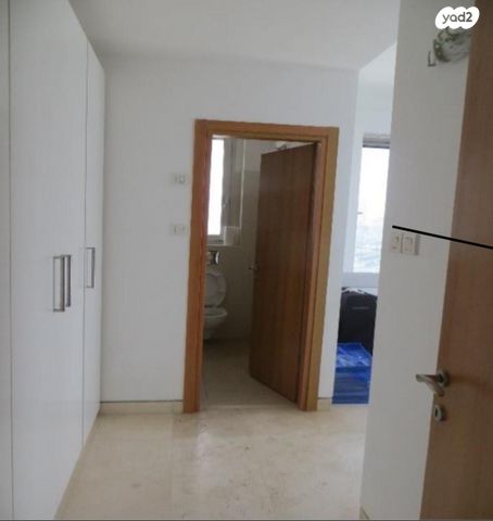 דירה, ניסים אלוני 1, צמרות איילון, פארק צמרת, תל אביב יפו