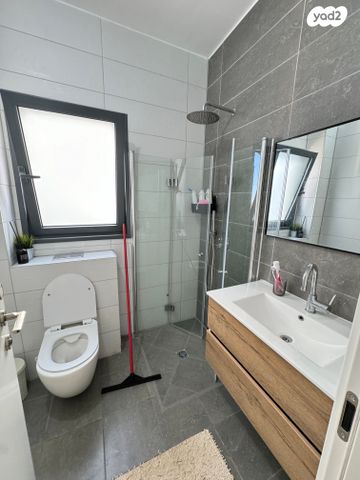 דירה, עיר היין, אשקלון