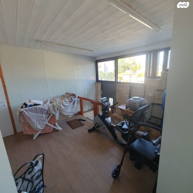 דירת גן, צבר 15, תל חנן, נשר