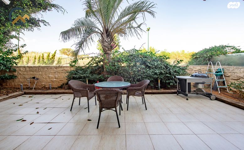 בית פרטי/ קוטג', מתחם 19 - 20 (מתחם הפרחים), הוד השרון