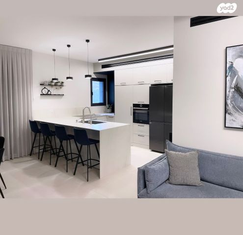 דירת גן, מודיעין מכבים רעות