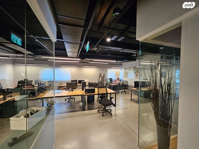 משרדים, רעננה