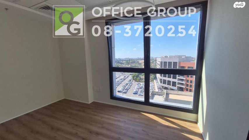 משרדים, חיים פקריס, רחובות