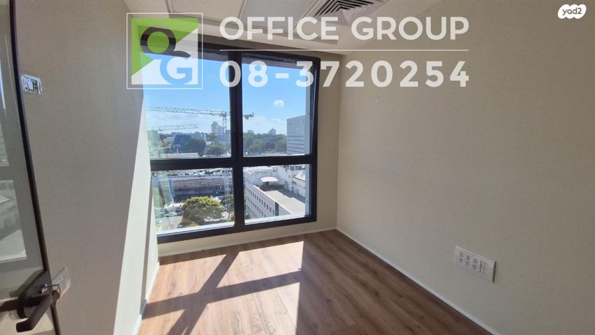 משרדים, חיים פקריס, רחובות