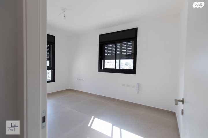 דירה, רמת השרון