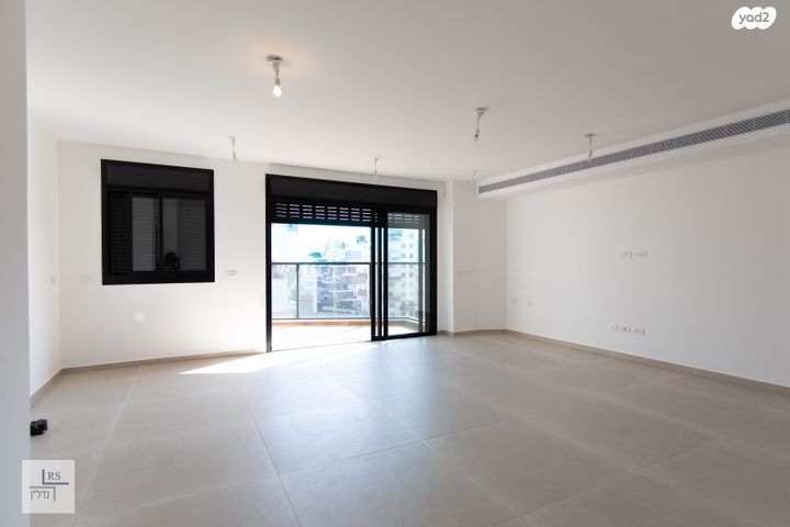 דירה, רמת השרון