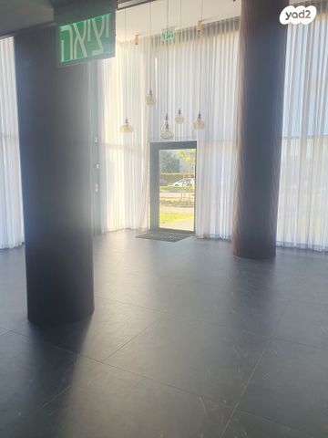 דירה, שדרות מנחם בגין, גבעת אולגה, חדרה