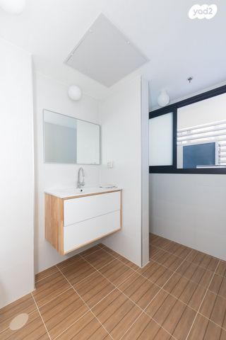 דירה, יצחק שמיר 5, רמת הדר, גבעת שמואל