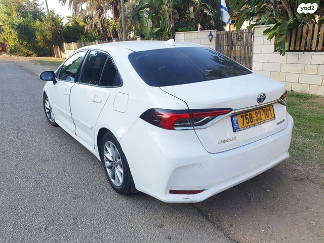 טויוטה קורולה