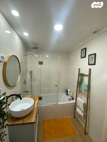 דירת גן, איבי נחל 1, אבני חפץ, אבני חפץ