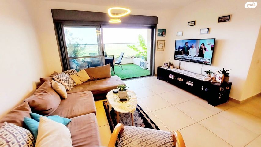 דירה, שדרות יצחק רבין, קדימה צורן