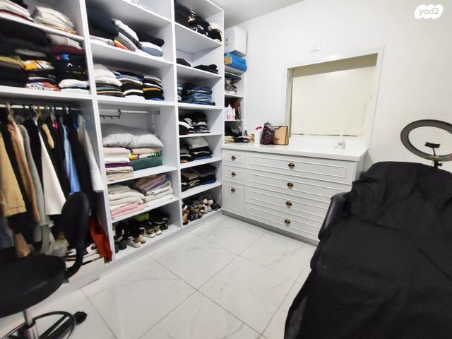 דירה, הנרייטה סאלד, כרמי גת, קרית גת