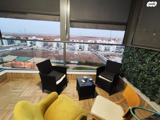 דירה, הנרייטה סאלד, כרמי גת, קרית גת