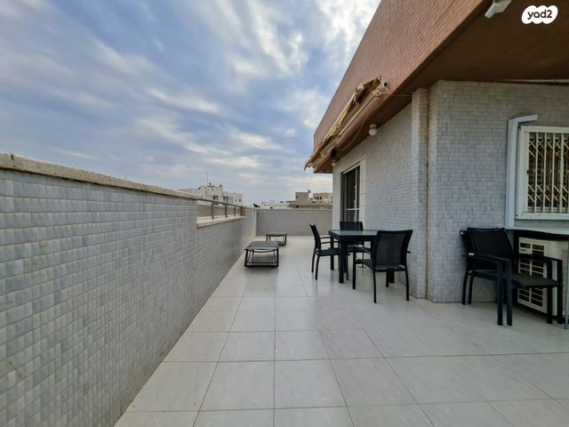 דופלקס, אוסישקין 15, נתניה