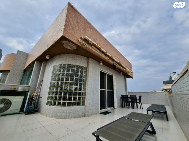 דופלקס, אוסישקין 15, נתניה