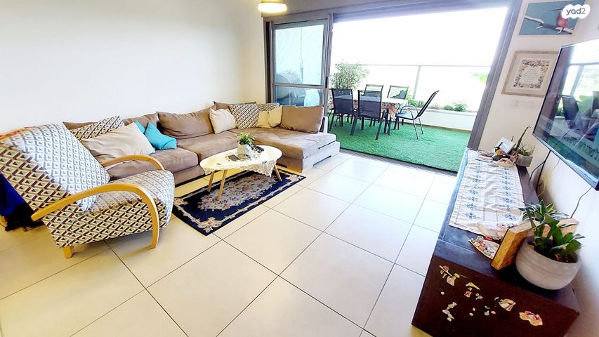 דירה, שדרות יצחק רבין, קדימה צורן