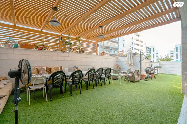 דירת גן, חריש