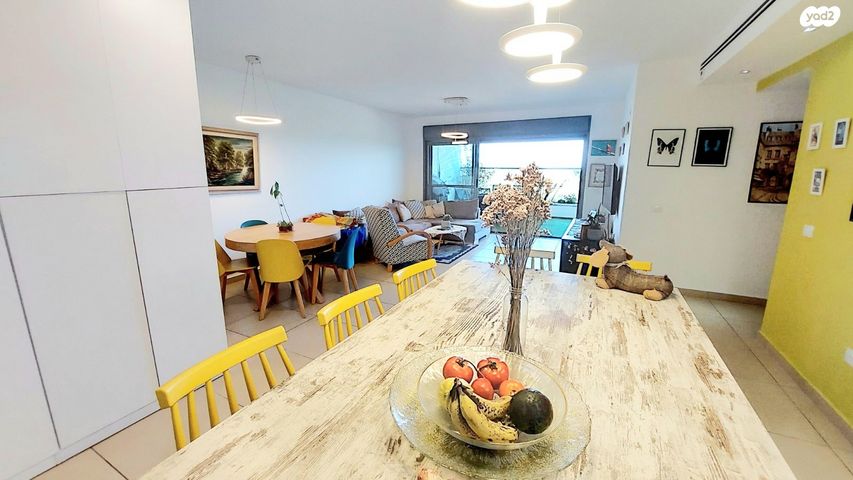 דירה, שדרות יצחק רבין, קדימה צורן