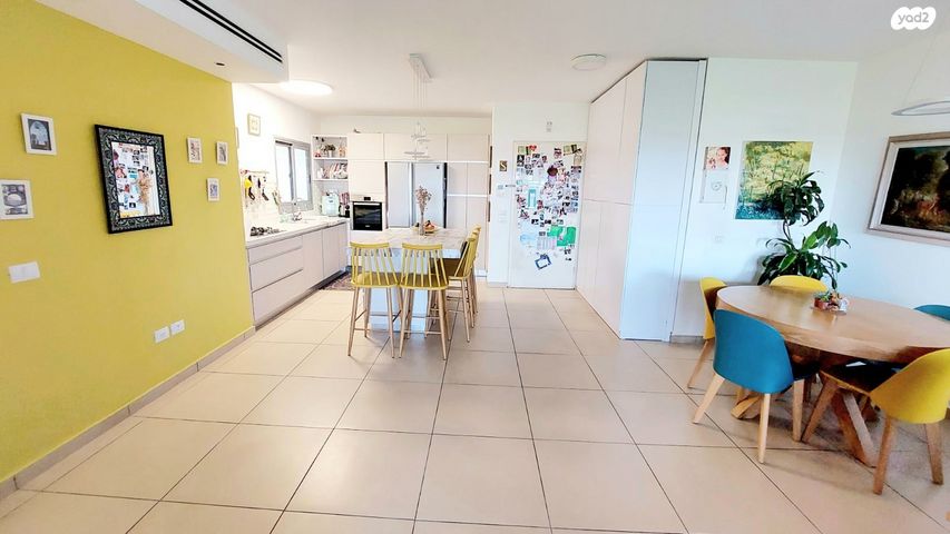 דירה, שדרות יצחק רבין, קדימה צורן