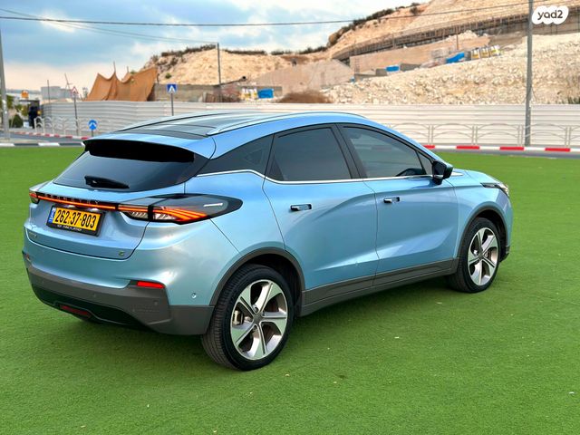 ג׳ילי Geometry C