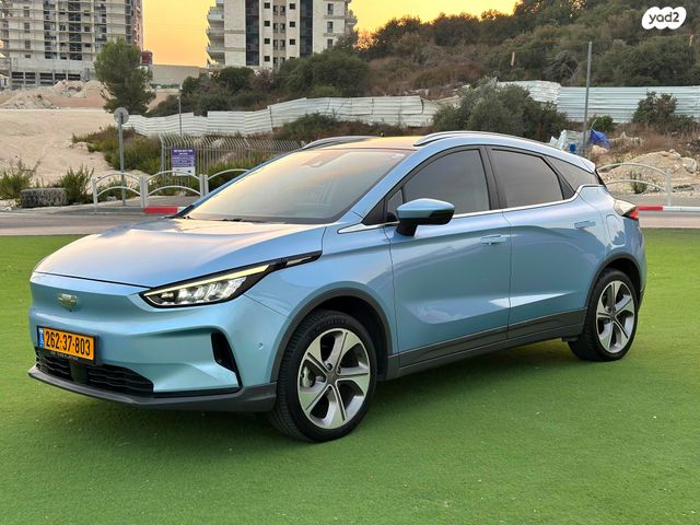 מודעת רכב ג׳ילי Geometry C