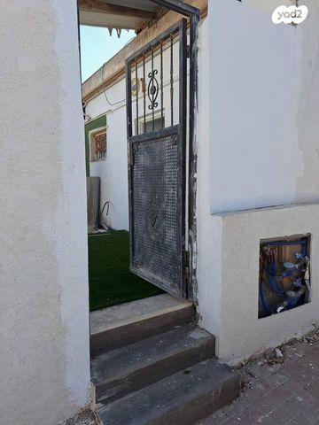 בית פרטי/ קוטג', אברהם אבינו, שכונה ד', באר שבע