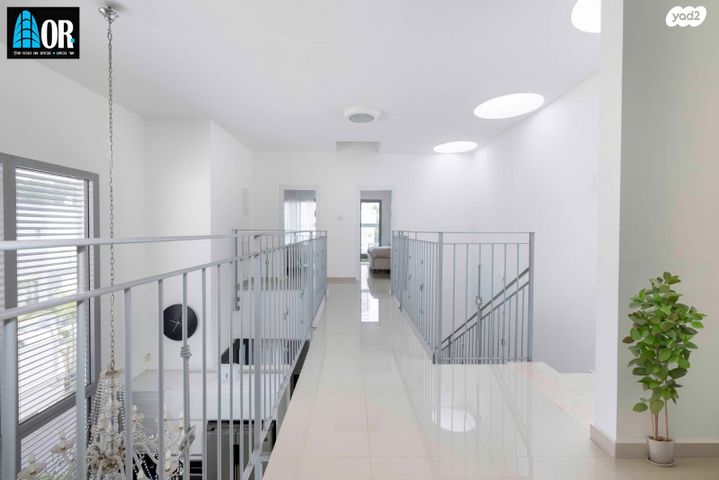 דו משפחתי, דרך חיים, ליכטנשטיין, באר יעקב