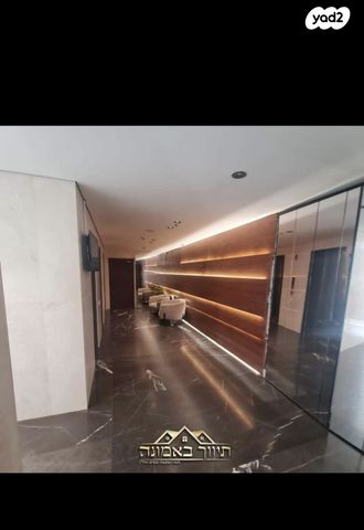 דירה, הנרייטה סאלד, כרמי גת, קרית גת