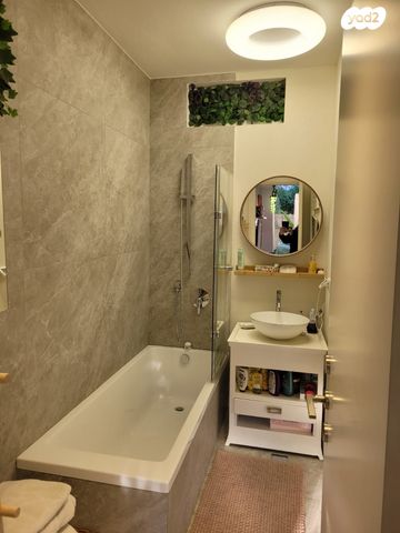 דירת גן, לב הפארק, רעננה