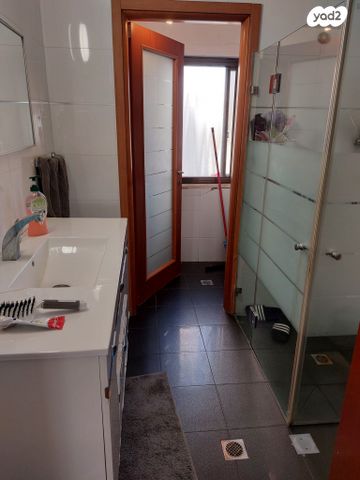 דירה, עליית הנוער, רמות, ירושלים