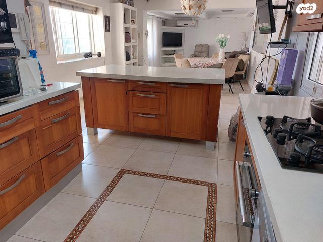 דירה, עליית הנוער, רמות, ירושלים