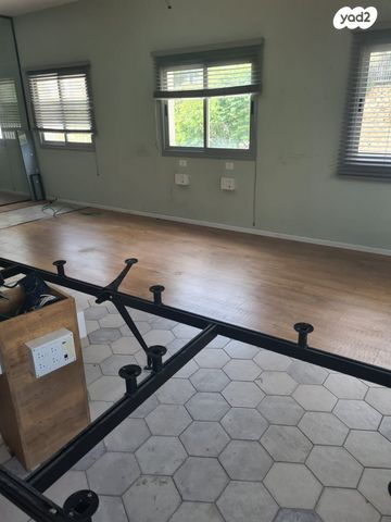 משרדים, תעשיון בר לב, תעשיון בר לב