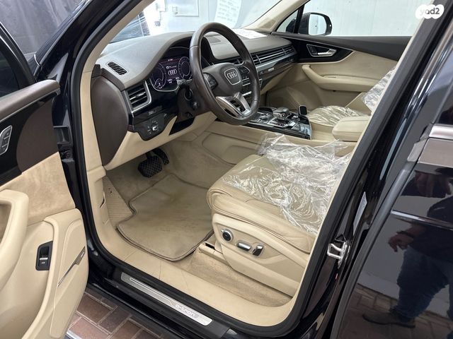 אאודי Q7
