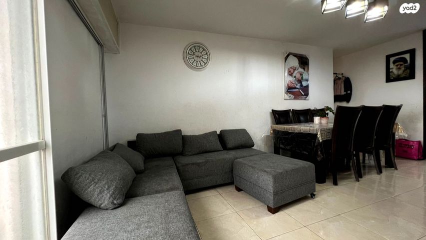 דירה, ז'בוטינסקי, שכונה ותיקה - מרכז העיר, מעלות תרשיחא