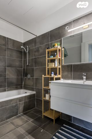 דירה, קרליבך 4, גני שרונה, קרית הממשלה, תל אביב יפו