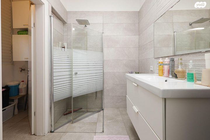 טריפלקס, הבריגדה היהודית, נתניה