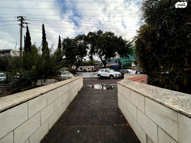 דירה, ז'בוטינסקי, שכונה ותיקה - מרכז העיר, מעלות תרשיחא