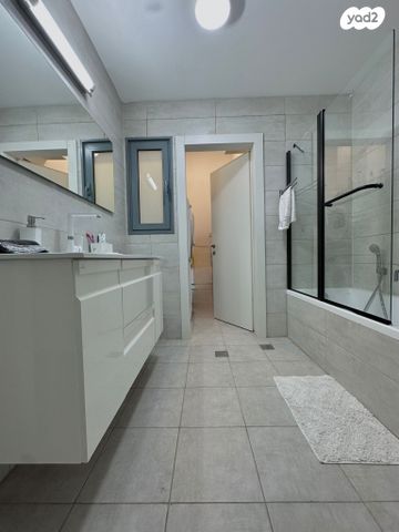 דירה, בני בנימין, גלי הים, נתניה