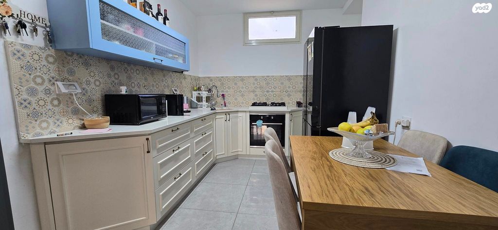 דירה, מעלות הנביאים, ואדי נסנאס, חיפה