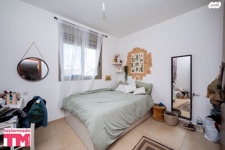 דירה, תל ימת כרכור, פרדס חנה כרכור