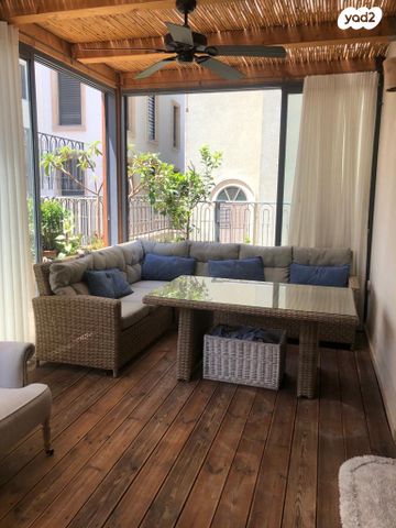 דירת גן, עג'מי, גבעת העליה, תל אביב יפו