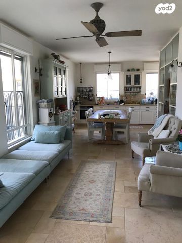 עג'מי, גבעת העליה