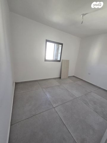 גג/ פנטהאוז, הזמיר, נאות בן גוריון, יבנה