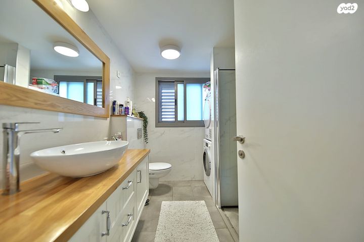 דירה, מנחם בגין, נווה גנים, קרית מוצקין