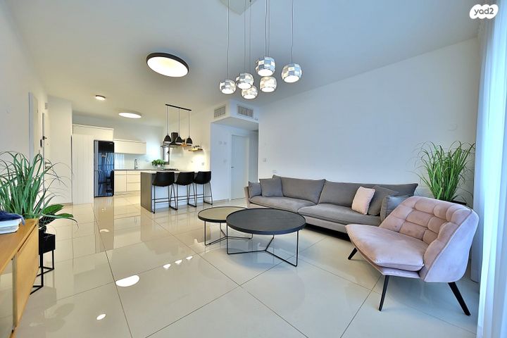 דירה, מנחם בגין, נווה גנים, קרית מוצקין