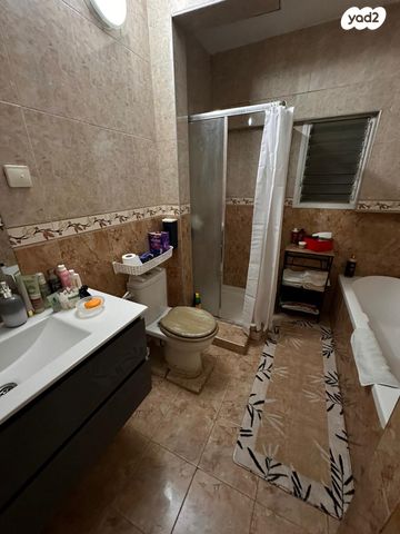 דירה, משה שרת 30, עפולה