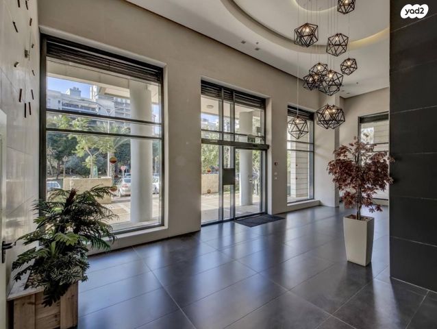 דירה, הברוש, נווה גנים, קרית מוצקין