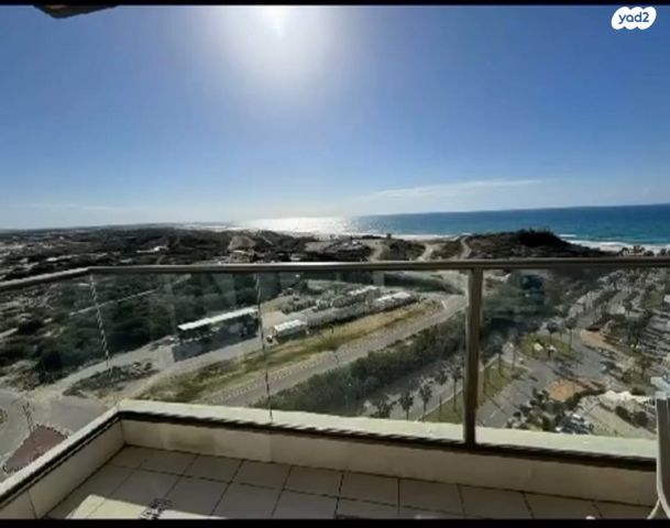 שדרות רחבעם זאבי 