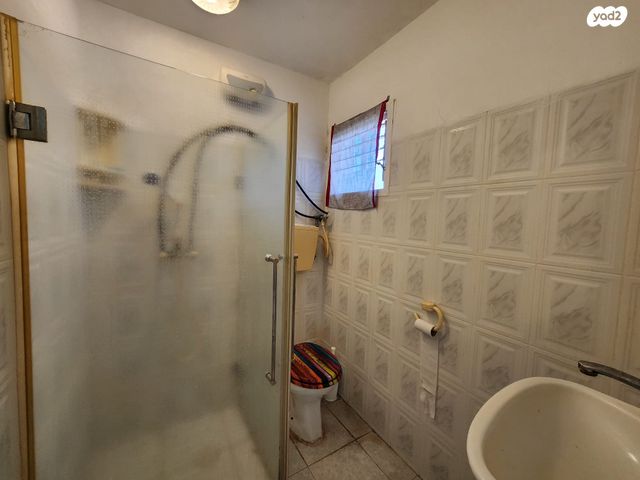 דירה, גיורא יוספטל, גיורא, טירת כרמל