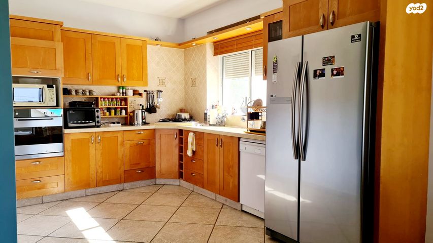 ז'בוטינסקי 67